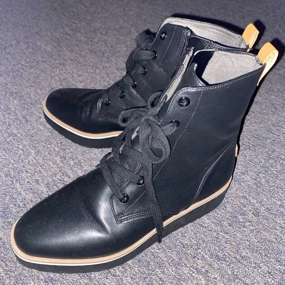 Dr Shcolles boots - Picture 3 of 8